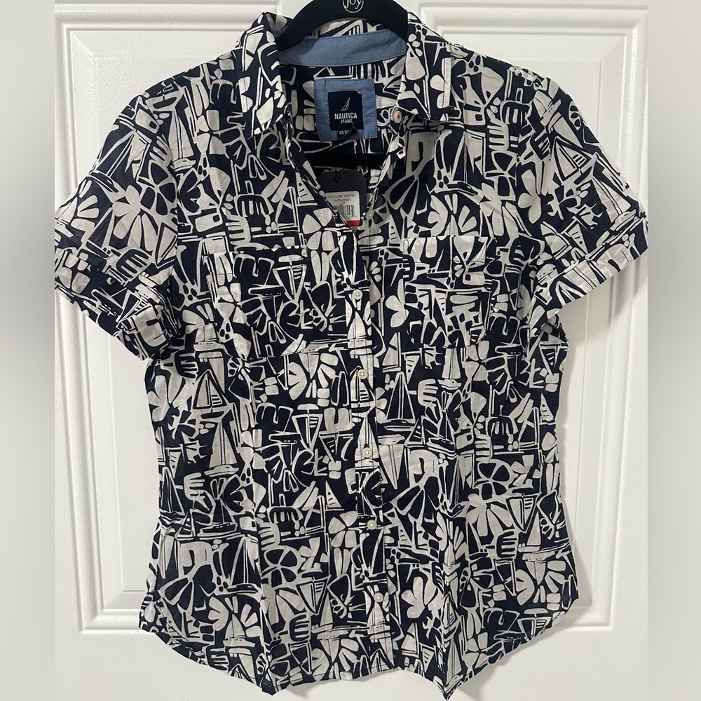 Nautica Jeans Women's Tiki Blue Print Cotton Button-Front Shirt, Size XS NWT - Picture 2 of 10